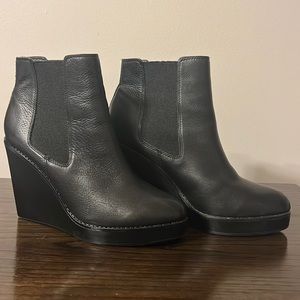 ALDO BLACK BOOTS SIZE 8